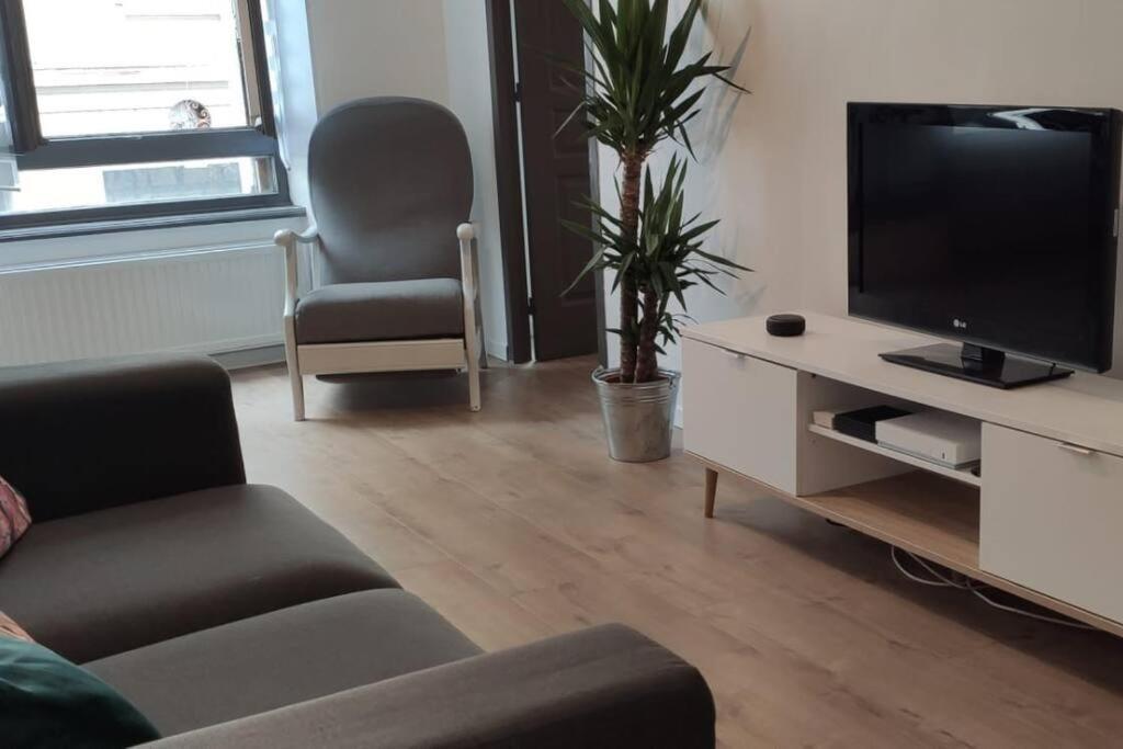 생테티엔 Logement 5 Personnes Proche Cv Et Parking Prive 아파트 외부 사진
